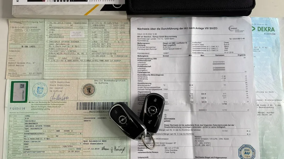 OPEL Insignia -