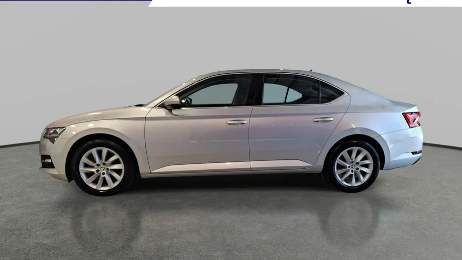 SKODA Superb -