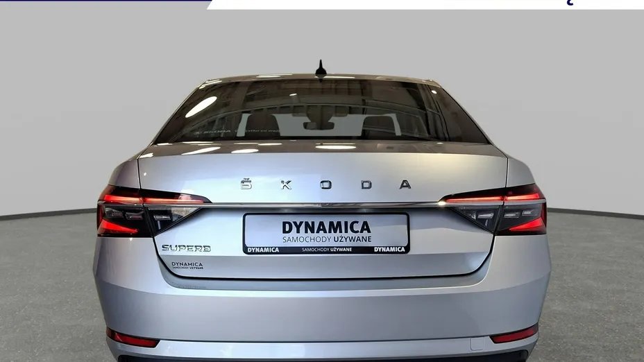 SKODA Superb -