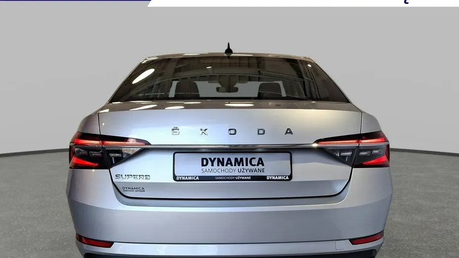 SKODA Superb -