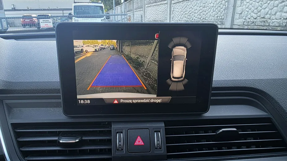 AUDI Q5 -