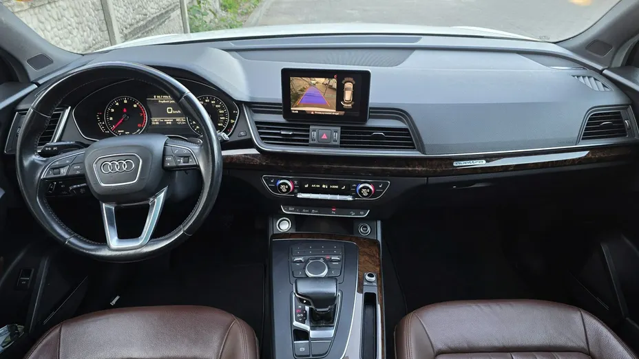 AUDI Q5 -
