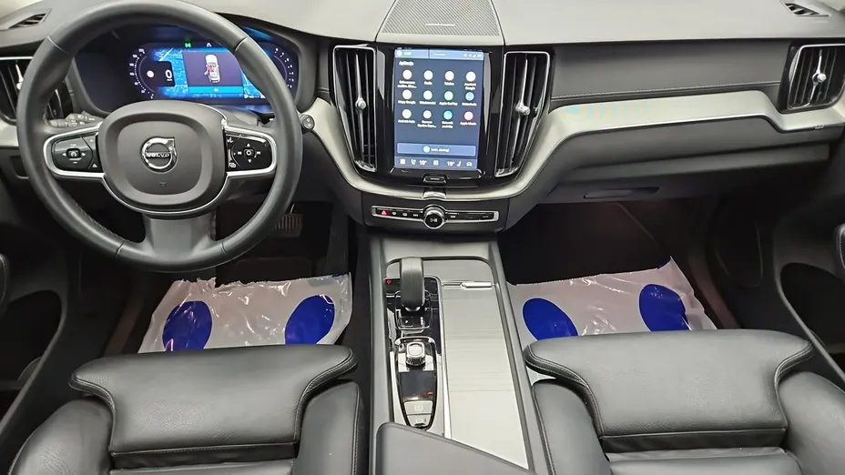 VOLVO XC60 -