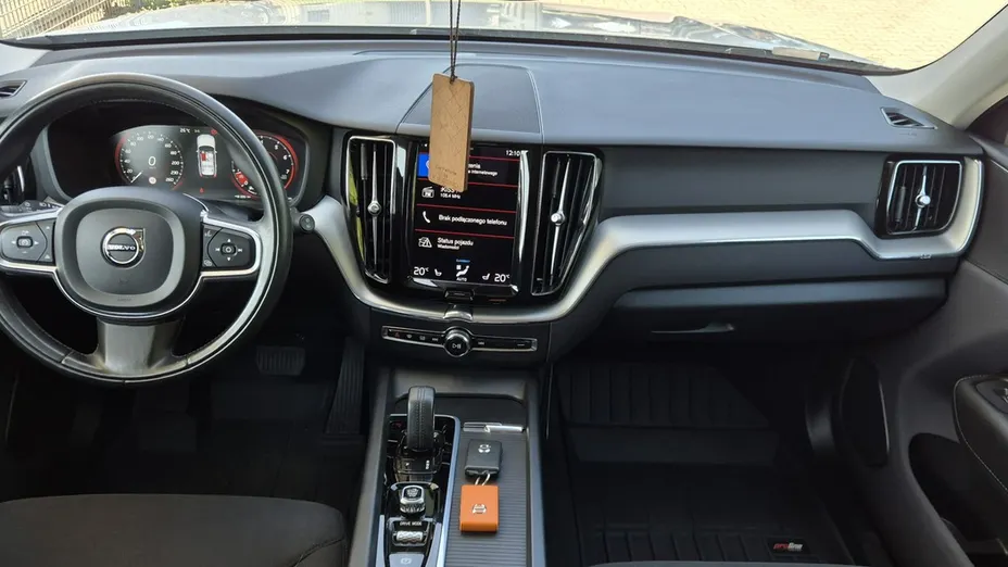 VOLVO XC60 -