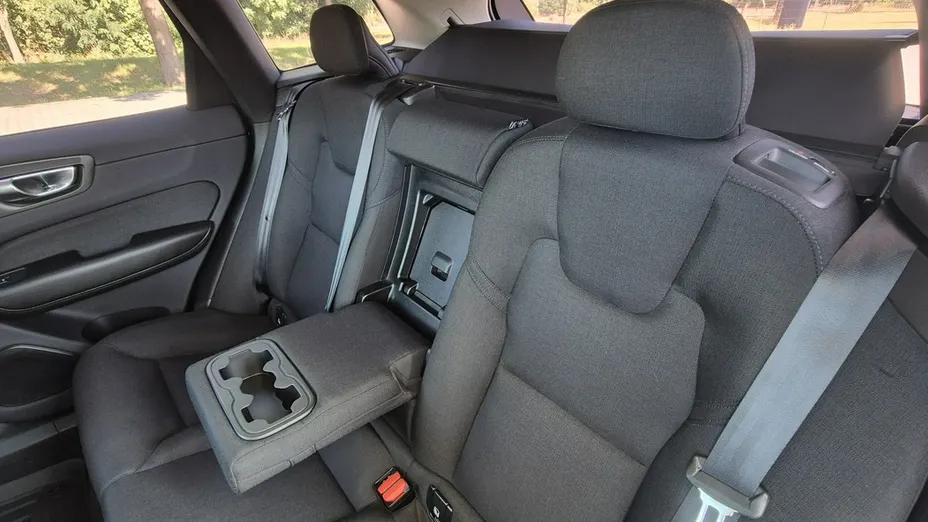 VOLVO XC60 -
