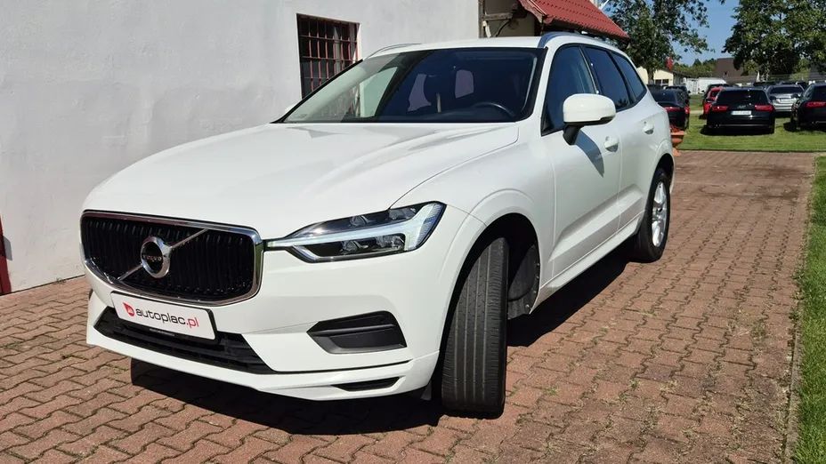 VOLVO XC60 -