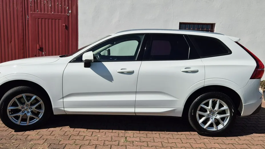 VOLVO XC60 -