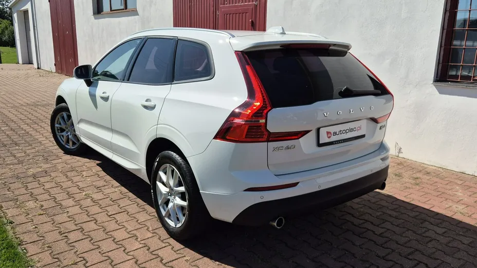 VOLVO XC60 -
