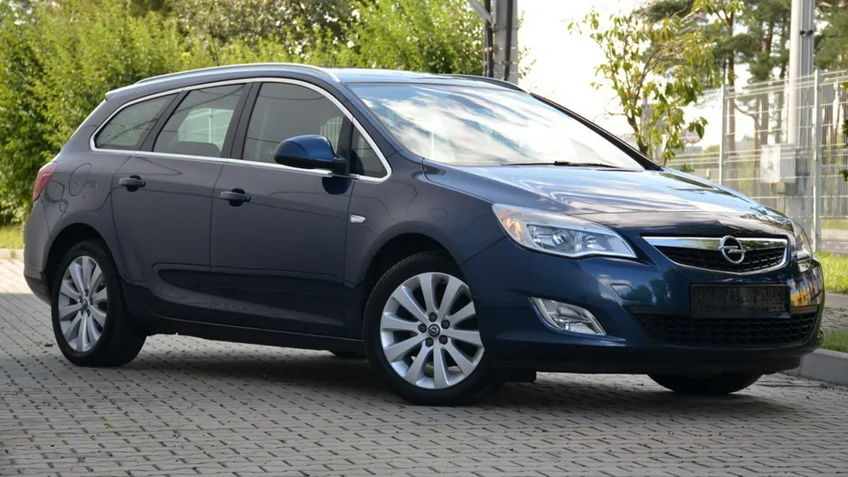 OPEL Astra -