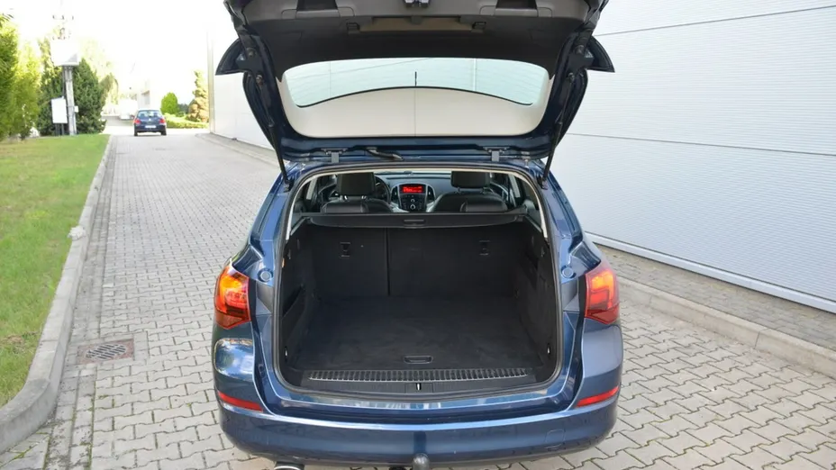 OPEL Astra -