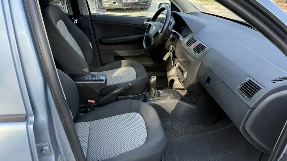 SKODA Fabia -