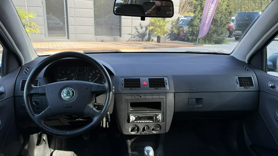 SKODA Fabia -