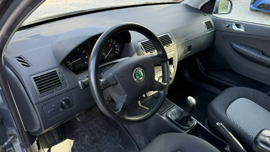SKODA Fabia -