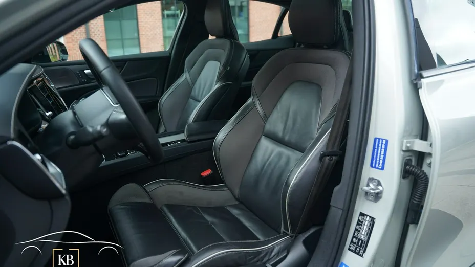 VOLVO S60 -
