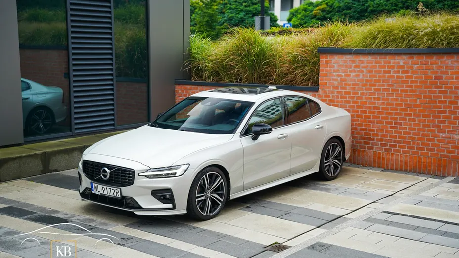 VOLVO S60 -