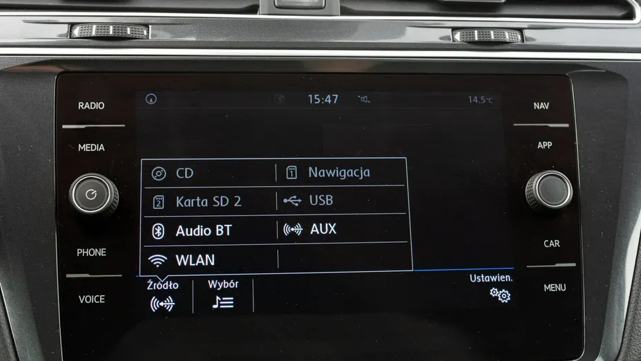 VOLKSWAGEN Tiguan -
