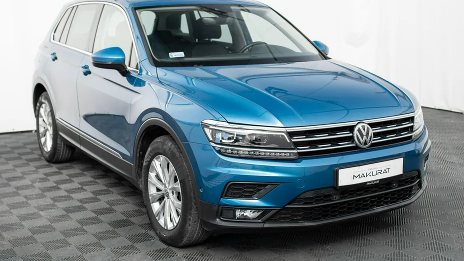 VOLKSWAGEN Tiguan -