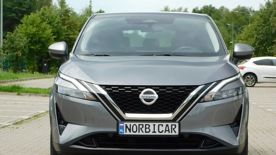 NISSAN Qashqai -
