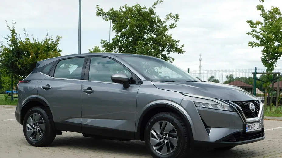 NISSAN Qashqai -
