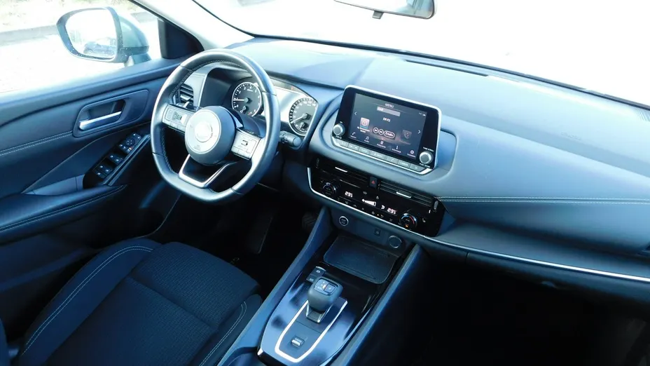 NISSAN Qashqai -