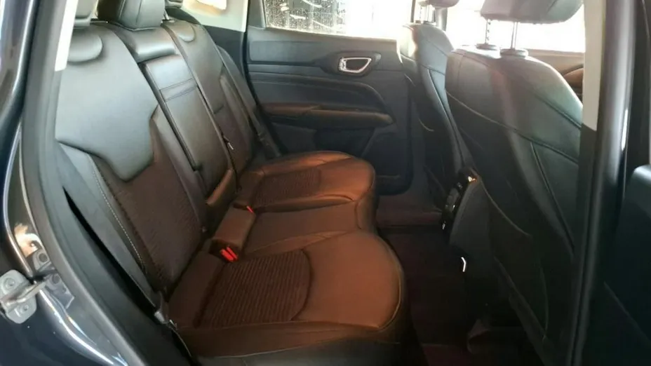 JEEP Compass -