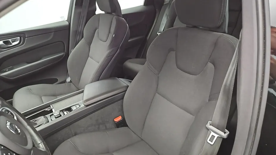VOLVO XC60 -