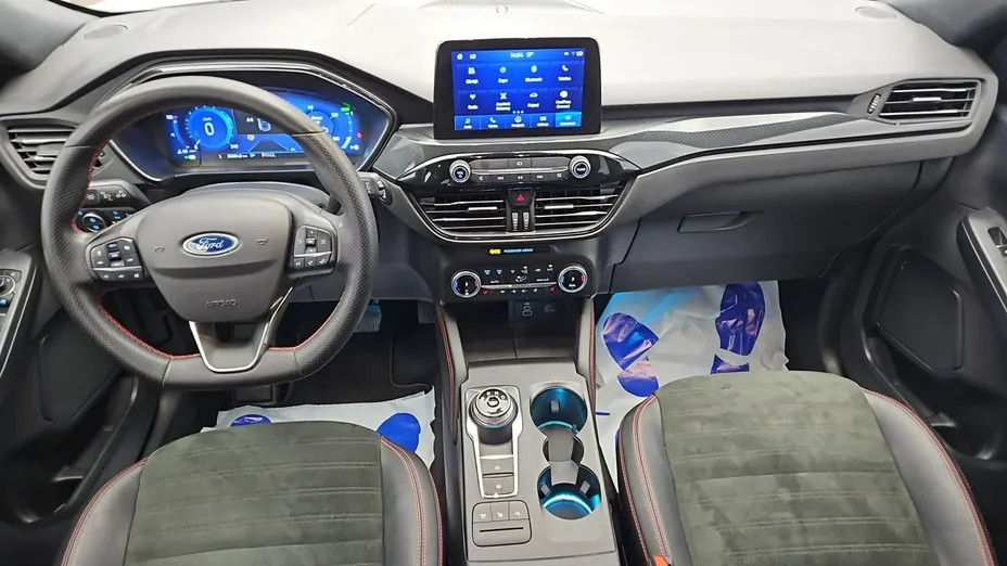 FORD Kuga -