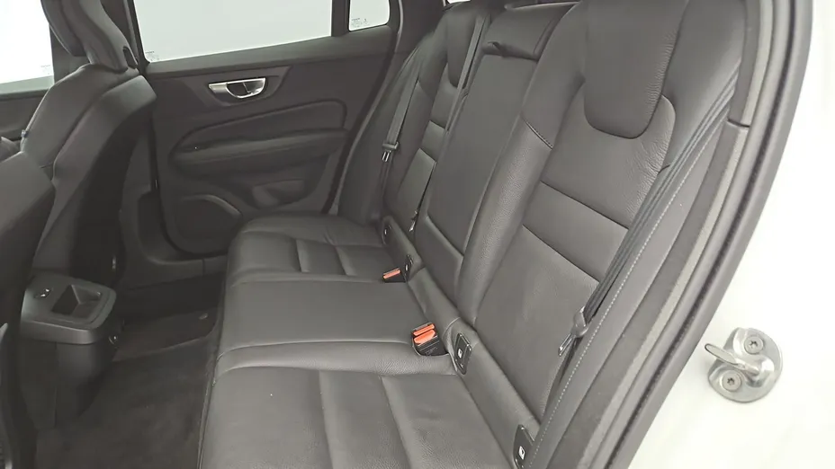 VOLVO V60 -