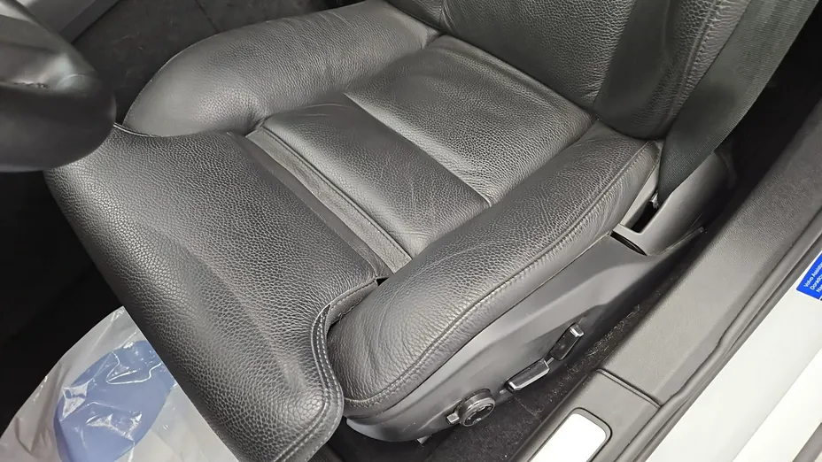 VOLVO V60 -