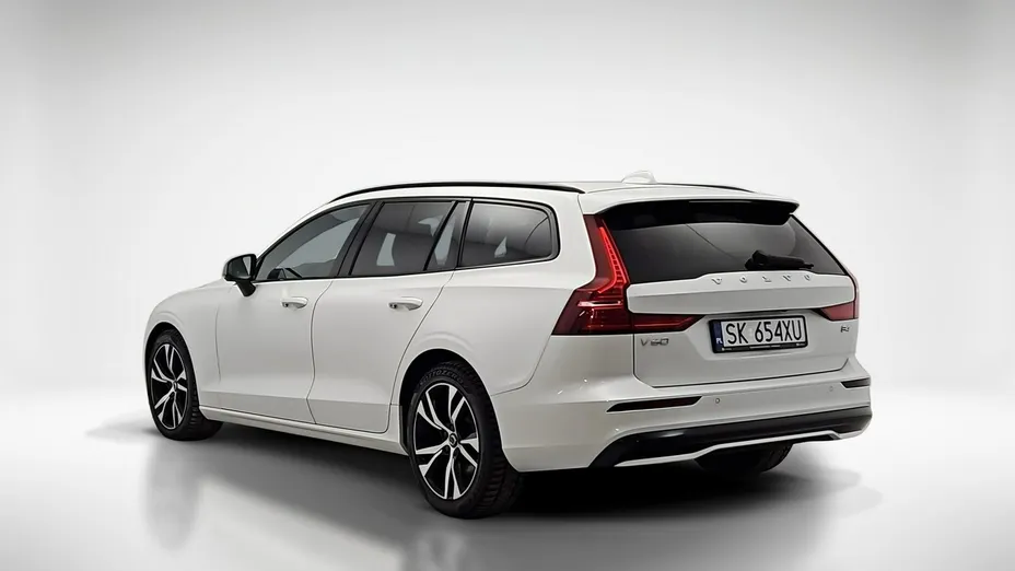 VOLVO V60 -