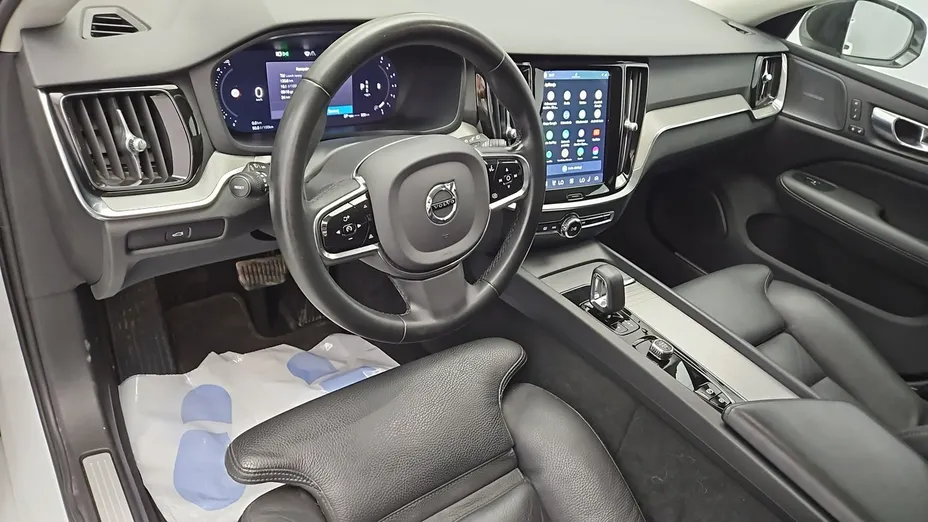 VOLVO V60 -