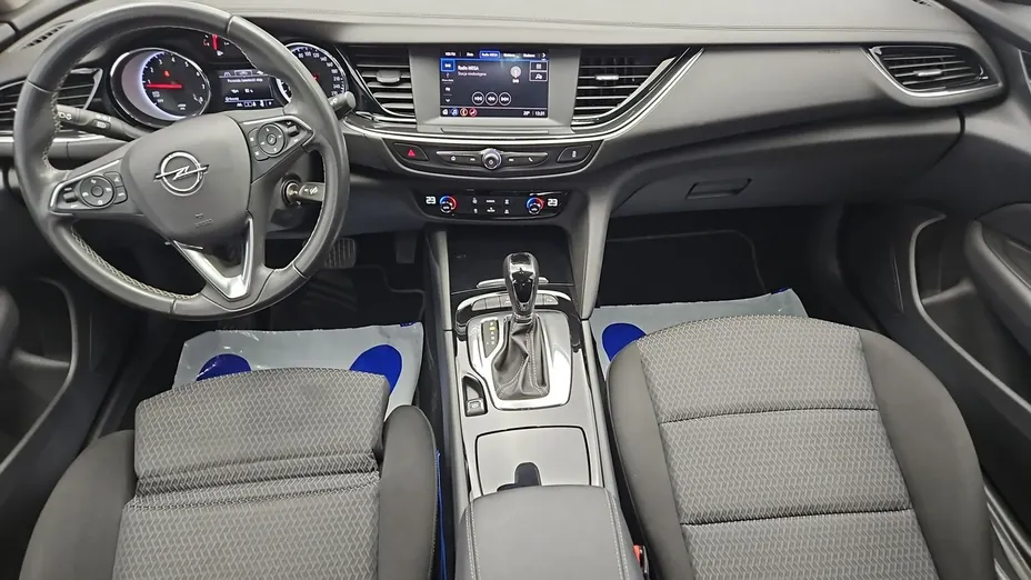 OPEL Insignia -