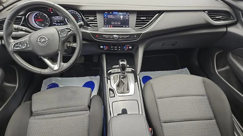 OPEL Insignia -