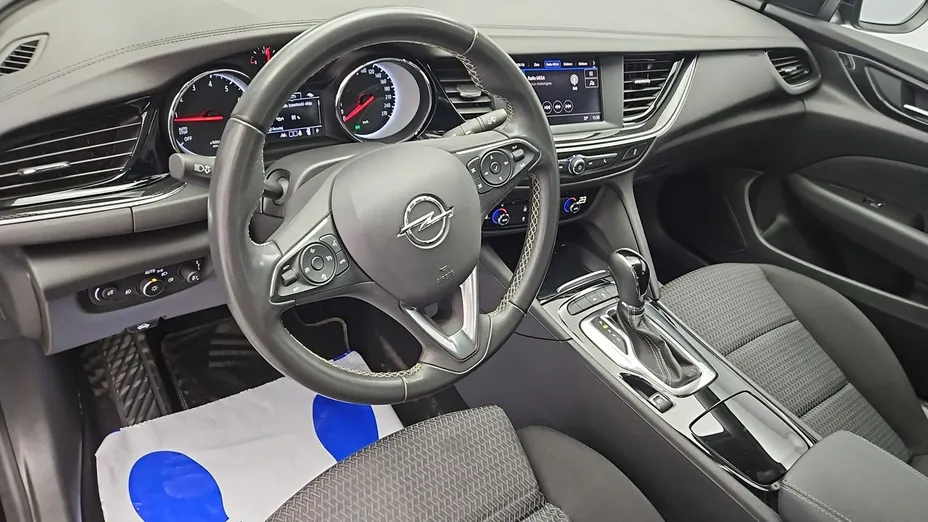 OPEL Insignia -