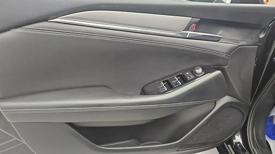 MAZDA 6 -