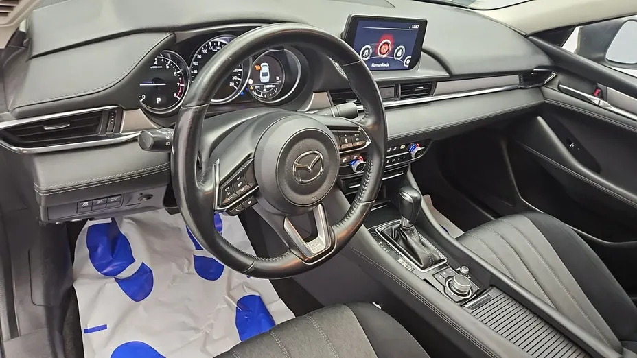 MAZDA 6 -