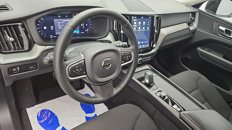 VOLVO XC60 -