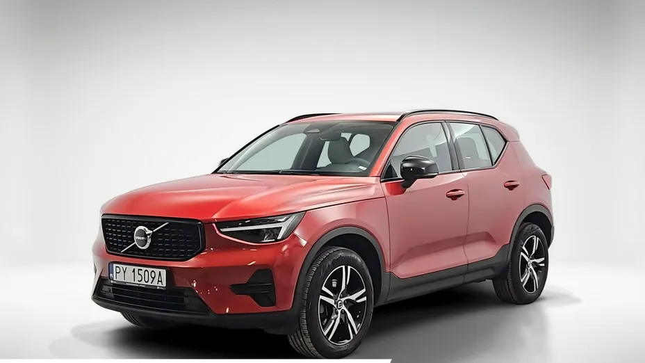 VOLVO XC40 -