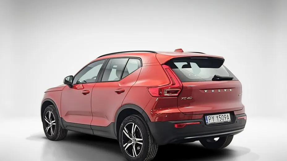 VOLVO XC40 -
