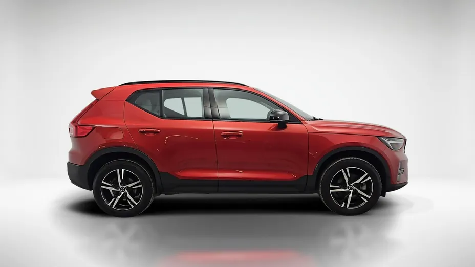 VOLVO XC40 -