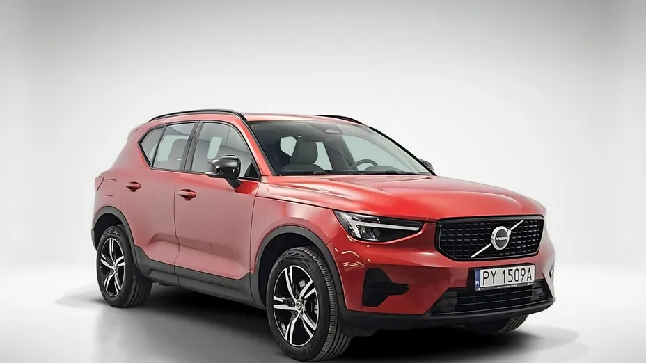 VOLVO XC40 -
