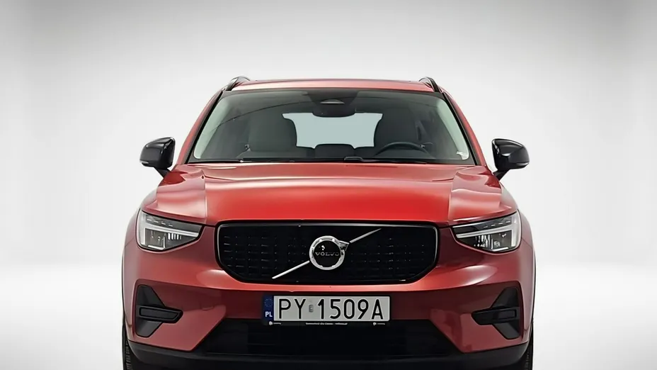VOLVO XC40 -