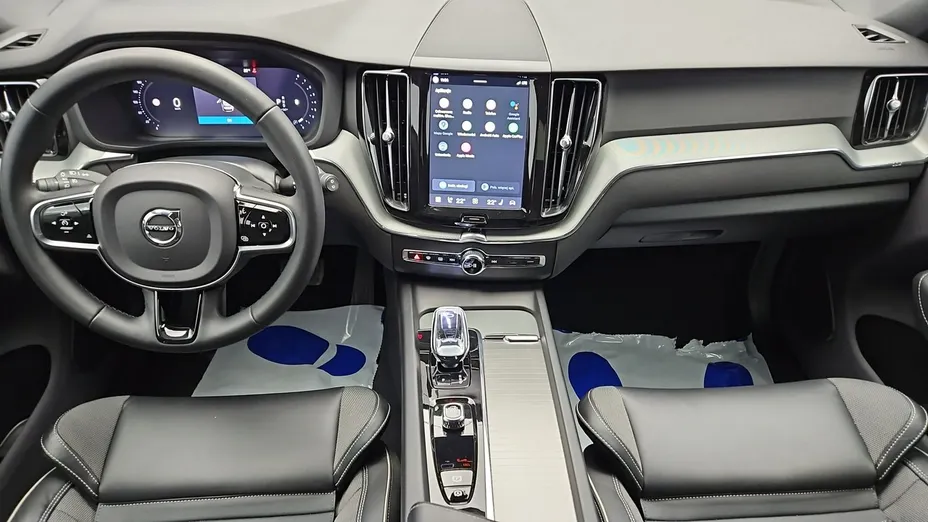 VOLVO XC60 -