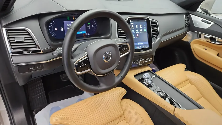 VOLVO XC90 -
