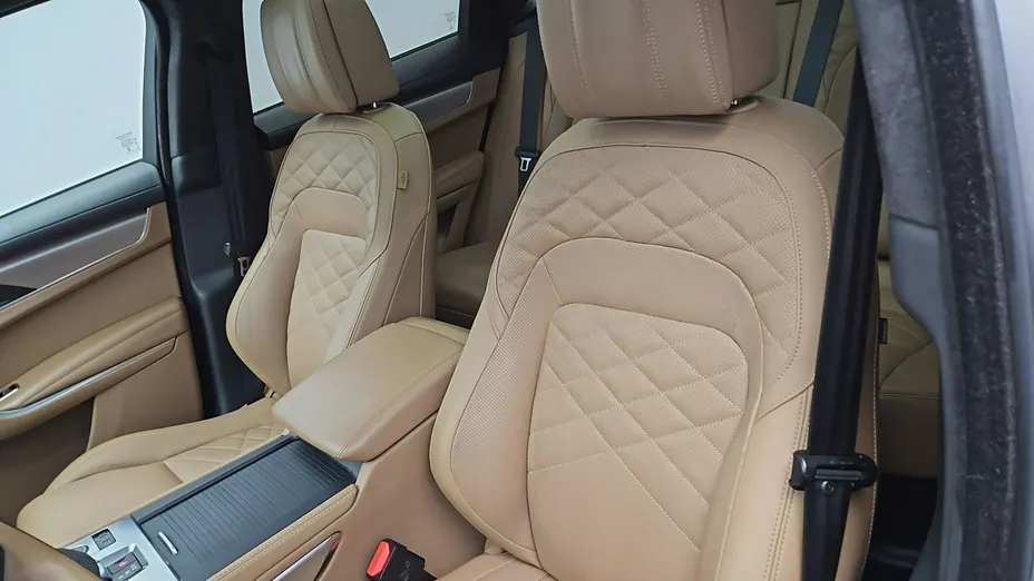 JAGUAR F-Pace -