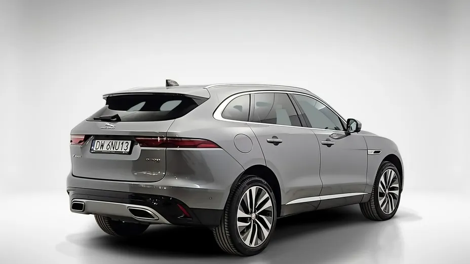 JAGUAR F-Pace -