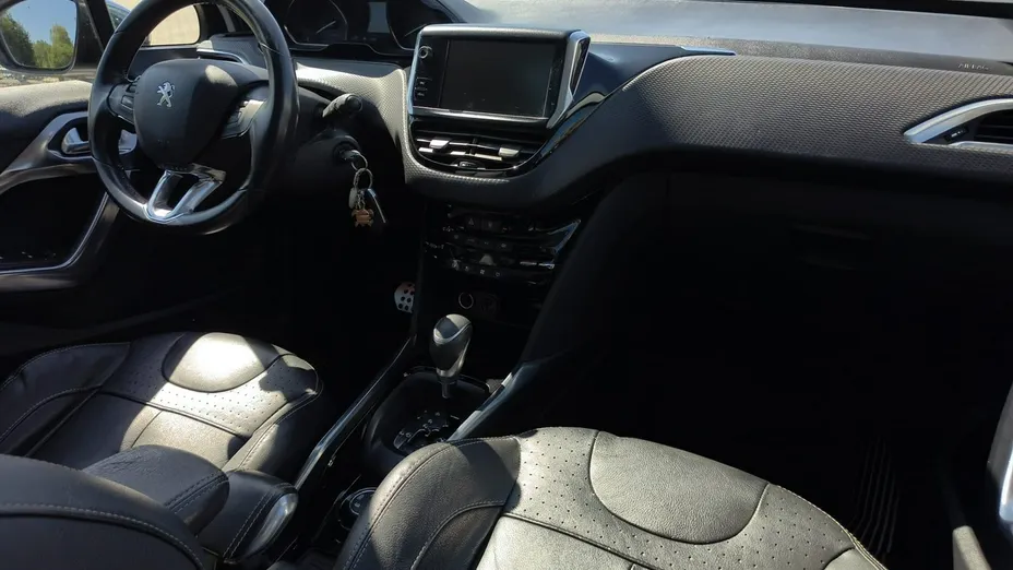 PEUGEOT 2008 -