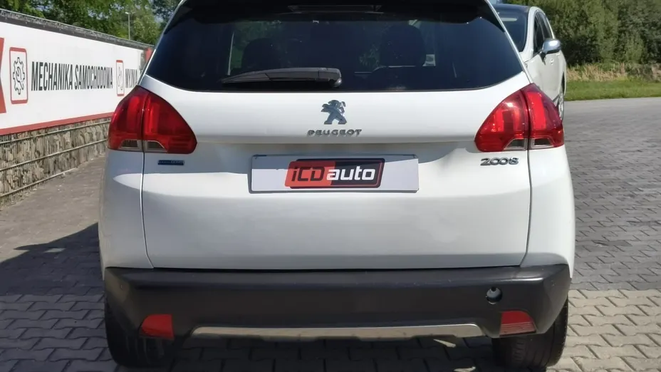 PEUGEOT 2008 -