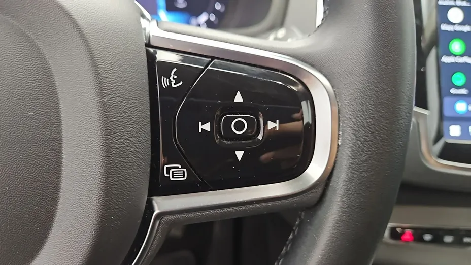 VOLVO XC90 -