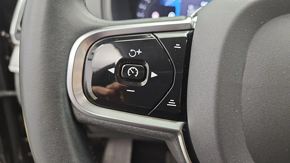 VOLVO XC90 -